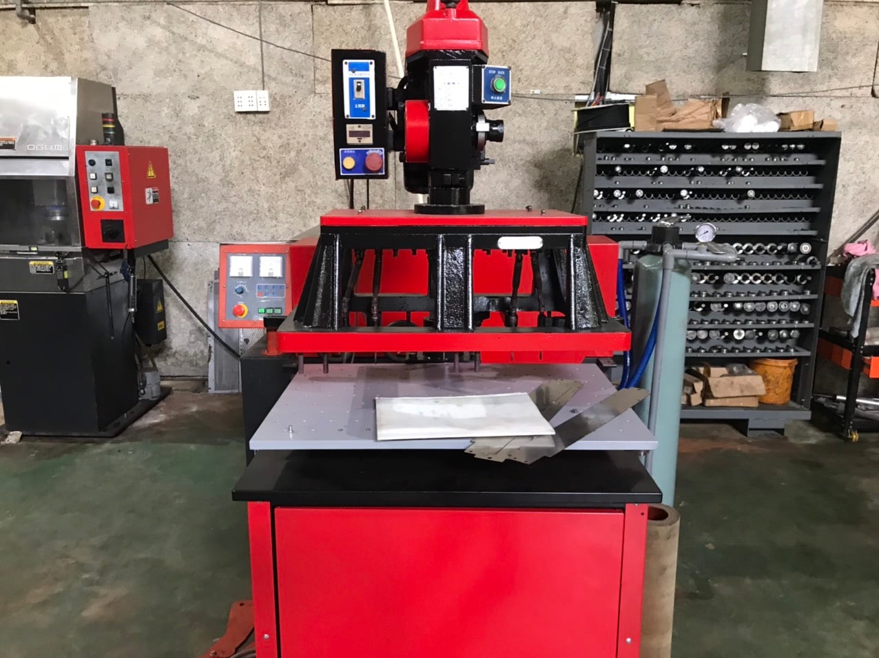 punching machine (3).jpg
